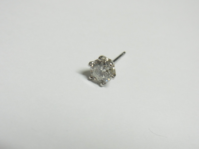 ダイヤモンド 買取 大阪 神戸 0.3ct ダイヤのピアス 片方 無料査定