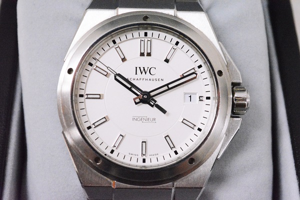 ＩＷＣ買取大阪神戸インヂュニアＩＷ323904買取査定天神橋