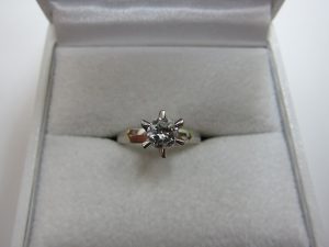 プラチナPM900 ダイヤ0.6ct 立て爪リング 買取