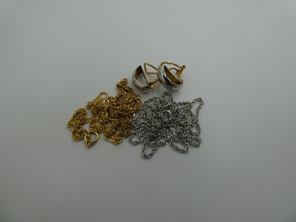 金 プラチナ 買取 古い貴金属 アクセサリー K18 WG Pt900/K18