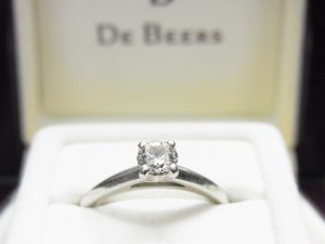 デビアス買取させて頂きました。DE BEERS、ブランドジュエリー買取なら神戸・三宮のブランドラボ