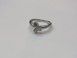 宝飾ジュエリー 買取 Pt900 ダイヤモンド リング 0.8ct(3石)