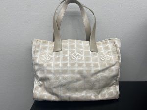 【買取】CHANEL シャネル ニュートラベルライン トートバッグ ベージュ 8番台(2003年頃製造)