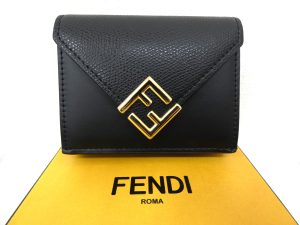 フェンディ FFダイヤモンド財布 ブラックレザー 買取