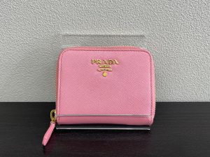 PRADA プラダ サフィアーノ レザー ラウンドジップ コインケース ピンク×ゴールド