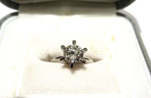 ダイヤモンド 立て爪 買取 プラチナ900 ダイヤモンド 0.57ｃｔ リング