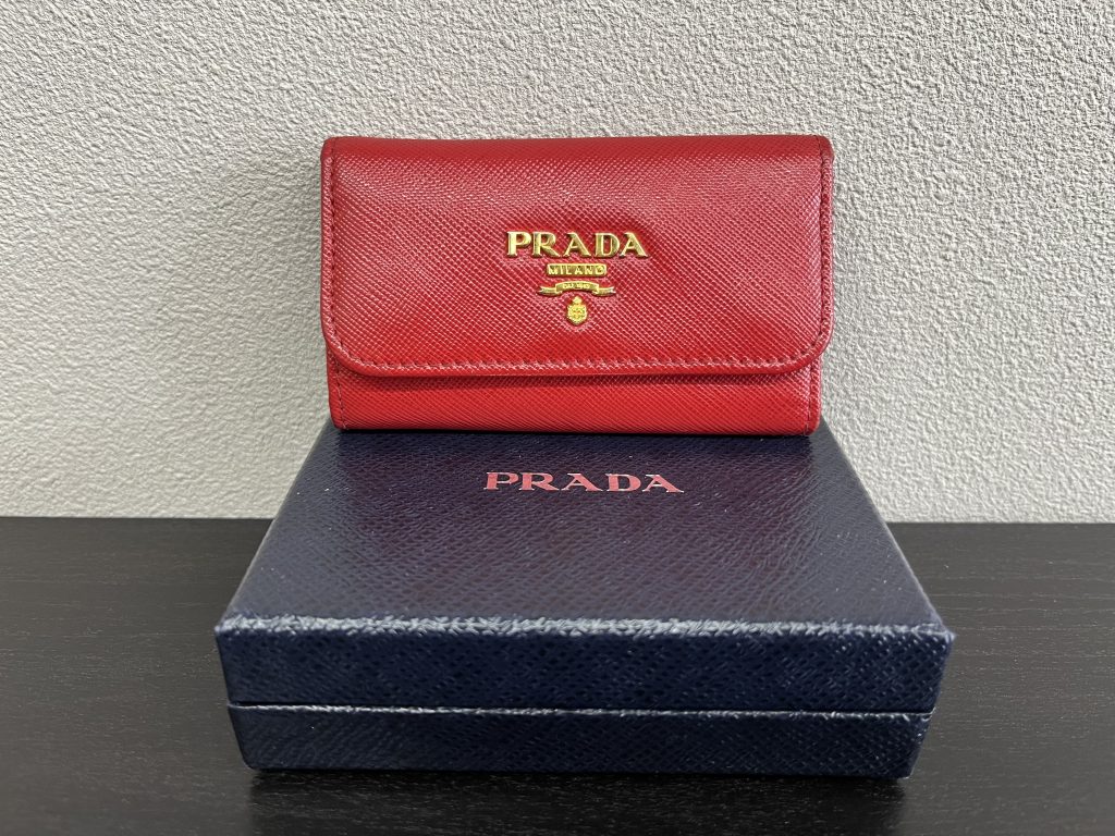 PRADA プラダ  買取 サフィアーノ 6連キーケース レッド×ゴールド 1PG222